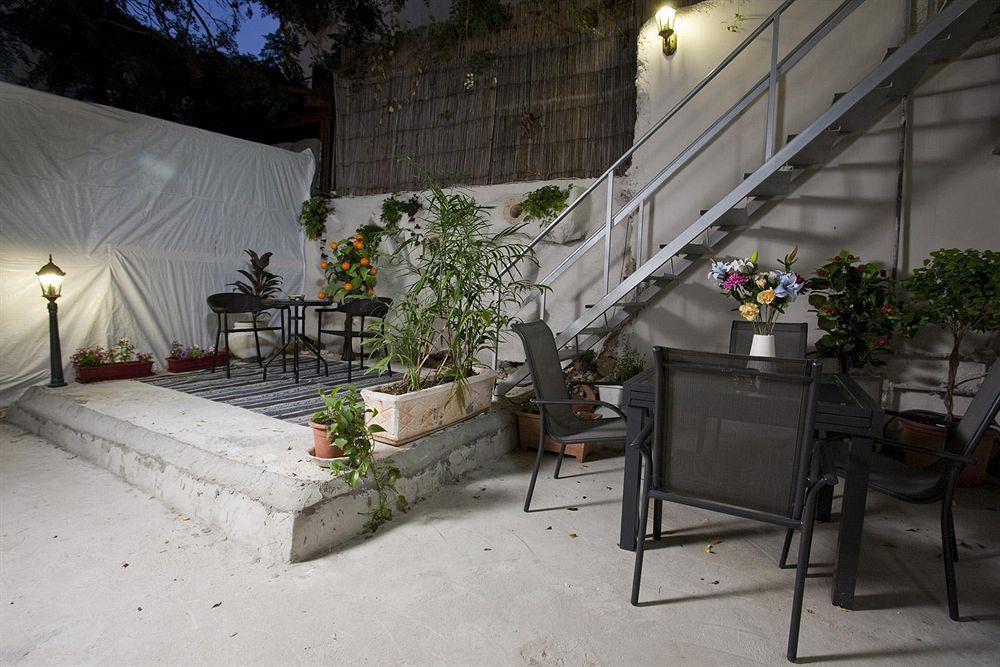 Levy - Neve Tzedek Aparthotel Tel Aviv Exteriör bild