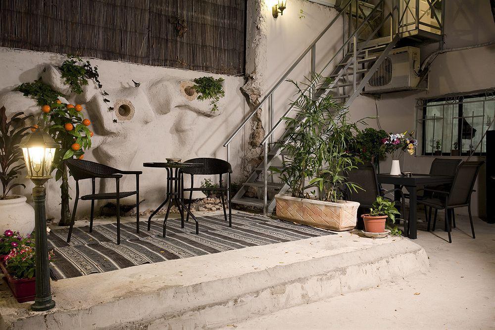 Levy - Neve Tzedek Aparthotel Tel Aviv Exteriör bild