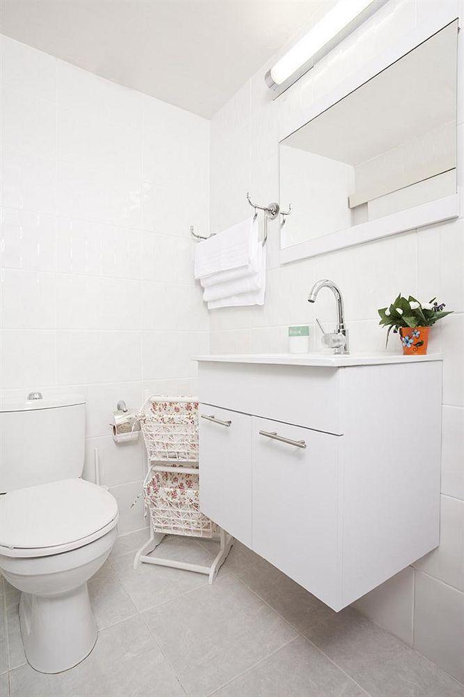 Levy - Neve Tzedek Aparthotel Tel Aviv Exteriör bild